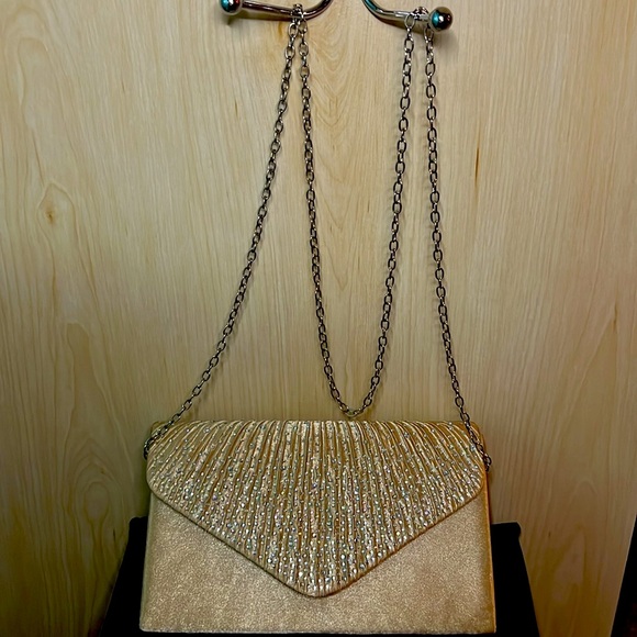 Event Clutch 💛⚜️ - Picture 2 of 5